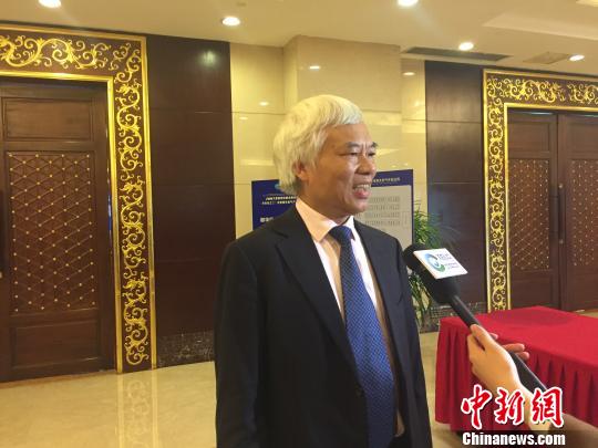 “天然氣將成為中國的第三大主體能源”，國務院發展研究中心資源與環境政策研究所研究員郭焦鋒。高瑞峰攝